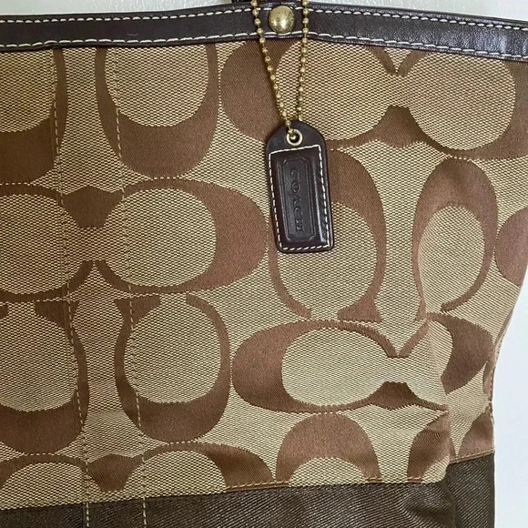 Coach - Signature Sufflette Boho Shoulder Bag - Picture 2 of 9